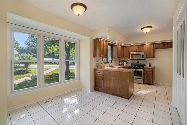 212 S Montclaire Dr, Olathe, KS 66061 - photo 13