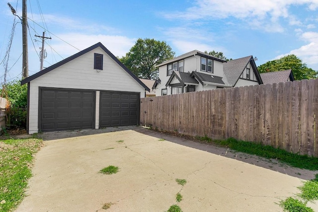 7101 Harrison St, Kansas City, MO 64131 - view of detached garage