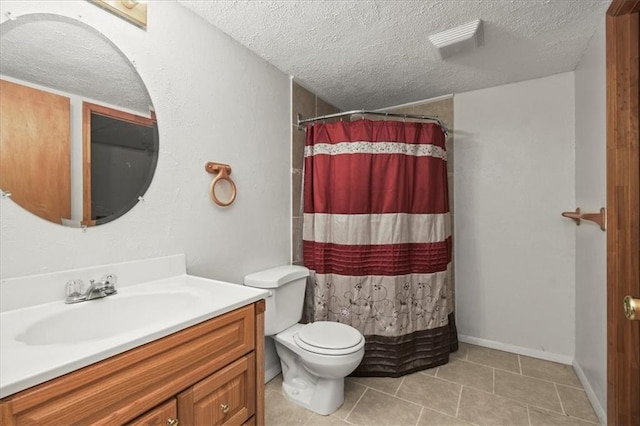 1916 NE Patterson Dr, Lees Summit, MO 64086 - full bath featuring a textured ceiling, vanity, tile patterned flooring, and a shower with curtain
