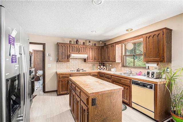 10301 Howe Dr, Leawood, KS 66206 - photo 10