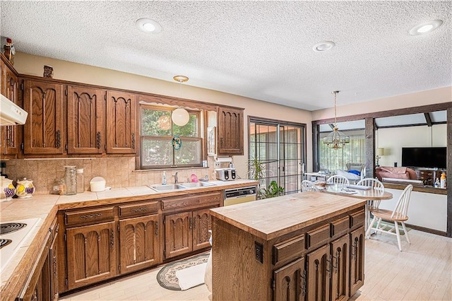 10301 Howe Dr, Leawood, KS 66206 - photo 12