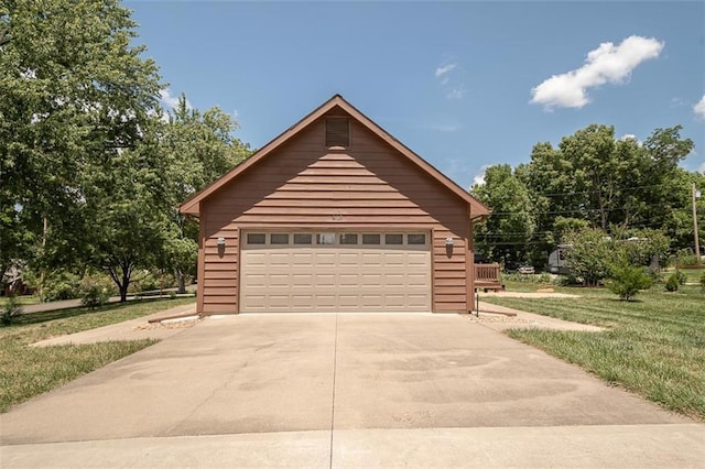 918 King St, Baldwin City, KS 66006 - garage with concrete driveway