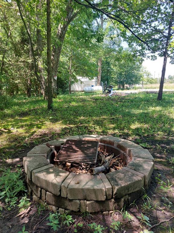 110 Holiday Dr, Linn Valley, KS 66040