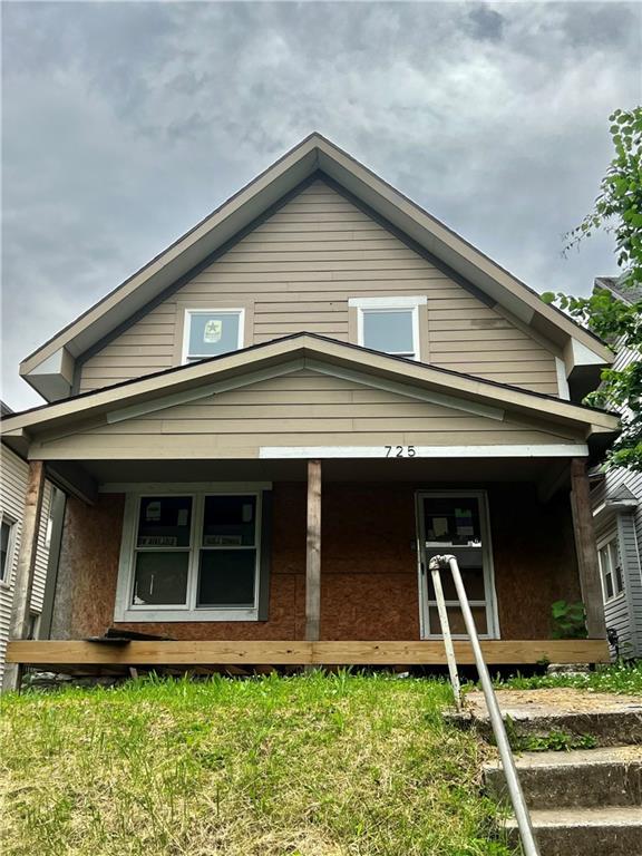 725 Stewart Ave, Kansas City, KS 66101 - view of front of house with a porch