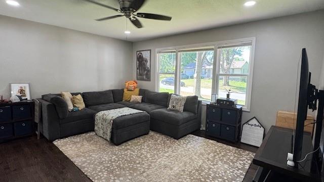 8403 E 110th St, Kansas City, MO 64134 - photo 3