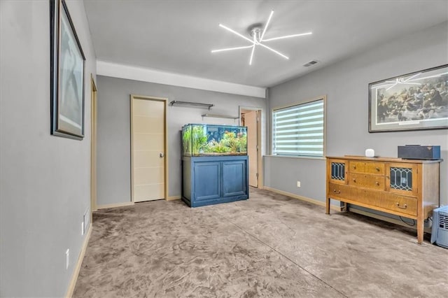 2400 Forest Ave, Kansas City, MO 64108 - sitting room with baseboards