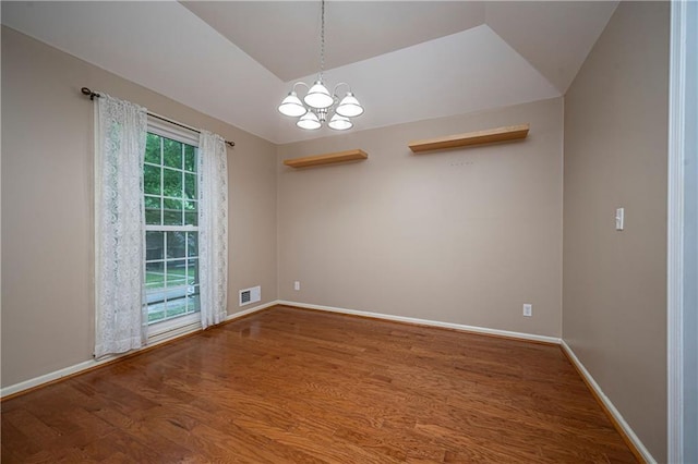 8005 N London Dr, Kansas City, MO 64151 - photo 16