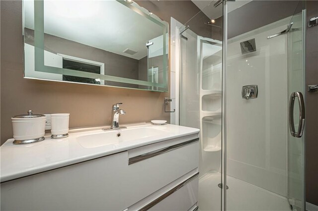 8005 N London Dr, Kansas City, MO 64151 - photo 26