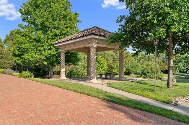 3116 W 137th St, Leawood, KS 66224 - view of home's community featuring a gazebo and a lawn