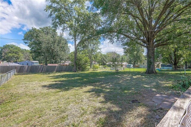 611 Pawnee Ln, Belton, MO 64012 - view of fenced backyard