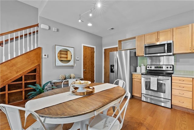 2913 Cherry St, Kansas City, MO 64108 - photo 7