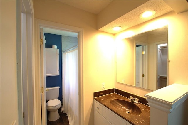 109 SE Rockwood St, Blue Springs, MO 64014 - full bathroom featuring vanity and toilet