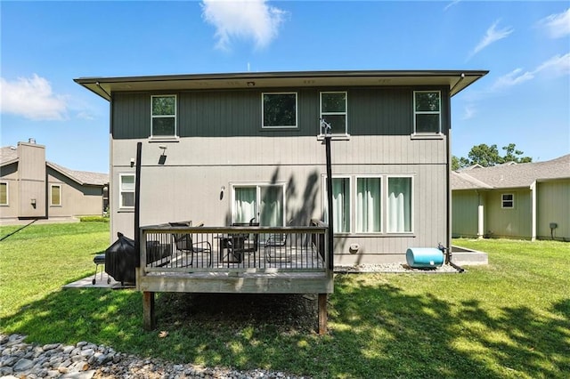 1016 SE Forest Ridge Ct, Blue Springs, MO 64014 - rear view of property featuring a wooden deck and a yard