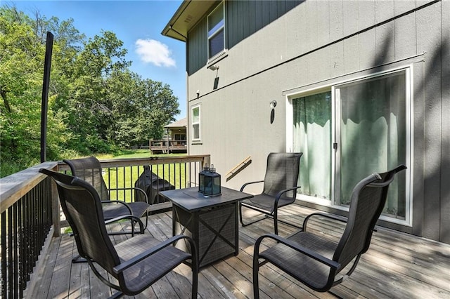 1016 SE Forest Ridge Ct, Blue Springs, MO 64014 - view of wooden terrace