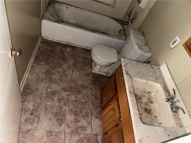 8812 W 72nd St, Overland Park, KS 66204 - bathroom with stone finish floors
