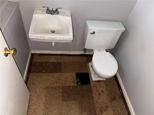 8812 W 72nd St, Overland Park, KS 66204 - bathroom with toilet and a sink