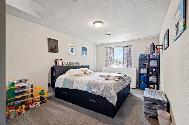 4815 Cheyenne Ln, Mclouth, KS 66054 - carpeted bedroom featuring a textured ceiling and a textured wall