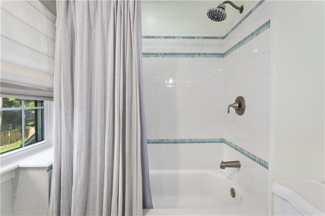 6000 Cherry St, Kansas City, MO 64110 - full bath with shower / bath combination with curtain
