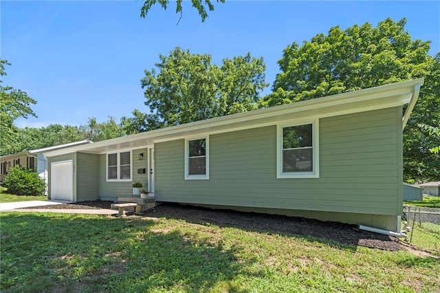 711 SW Williams St, Lees Summit, MO 64081 - photo 2