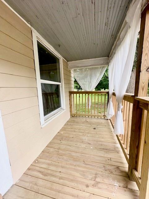 522 S 11th St, Independence, KS 67301 - view of wooden deck