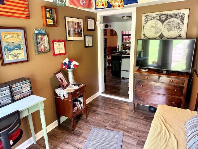 715 Harmon St, Saint Joseph, MO 64504 - bedroom featuring wood finished floors