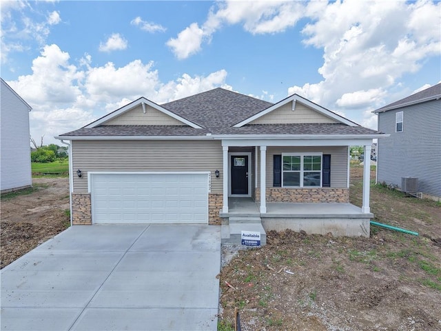 21802 Lucca Ln, Peculiar, MO 64078 - photo 2
