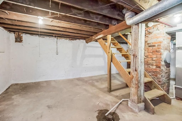 2527 N 18th St, Kansas City, KS 66104 - unfinished basement featuring stairway