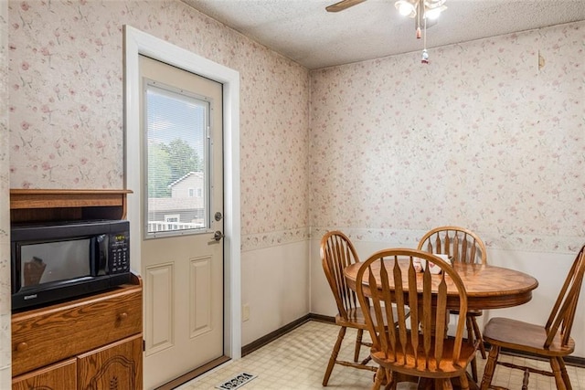 21810 W 179th St, Olathe, KS 66062 - photo 9