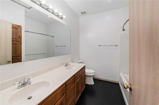 613 S Woodson Ln, Gardner, KS 66030 - full bath featuring double vanity and shower / tub combo