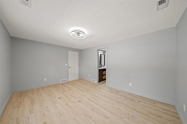 1109 S Woodbury St, Independence, MO 64050 - photo 13