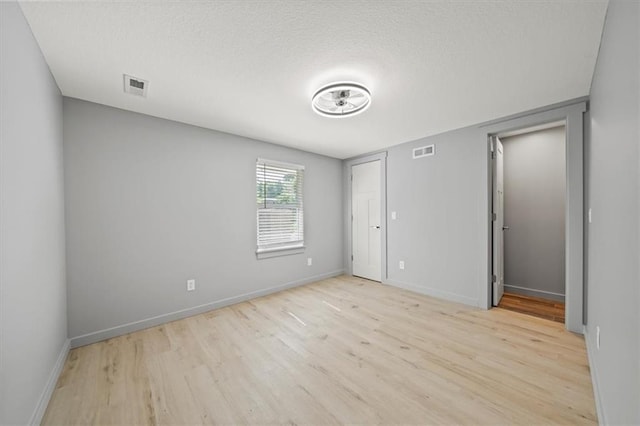 1109 S Woodbury St, Independence, MO 64050 - photo 14