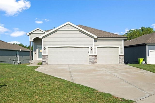 707 Samantha Ln, Belton, MO 64012 - photo 1