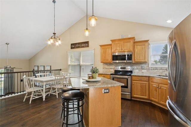 16133 W 157th St, Olathe, KS 66062 - photo 10