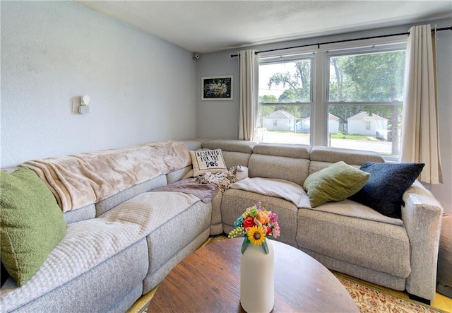 3136 S 8th St, Kansas City, KS 66103 - view of living room