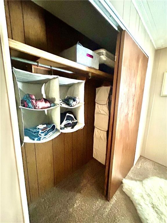 14444 E Quail Rd, Nevada, MO 64772 - view of closet