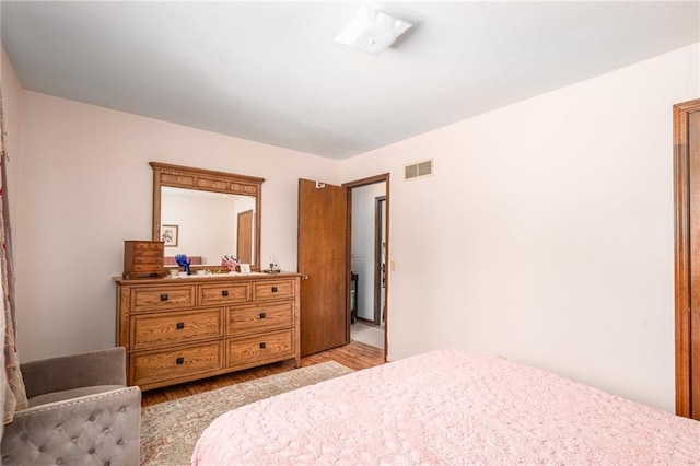 303 W S St, Spring Hill, KS 66083 - bedroom featuring light wood-type flooring