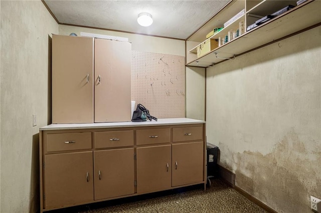 502 N Tennessee St, Iola, KS 66749 - view of spacious closet