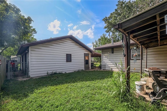 502 N Tennessee St, Iola, KS 66749 - view of yard