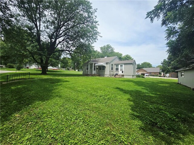 512 Poplar St, Tarkio, MO 64491 - photo 2