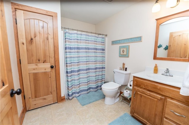 29309 E State Route B, Archie, MO 64725 - full bathroom featuring vanity and curtained shower