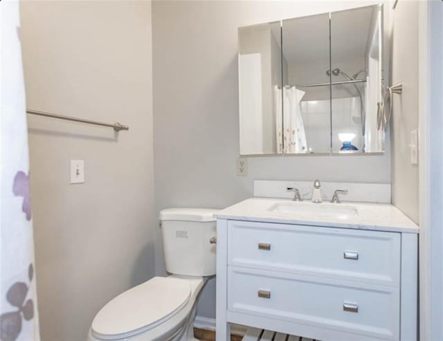 127 E Nelson Cir, Olathe, KS 66061 - bathroom featuring vanity and a shower with shower curtain