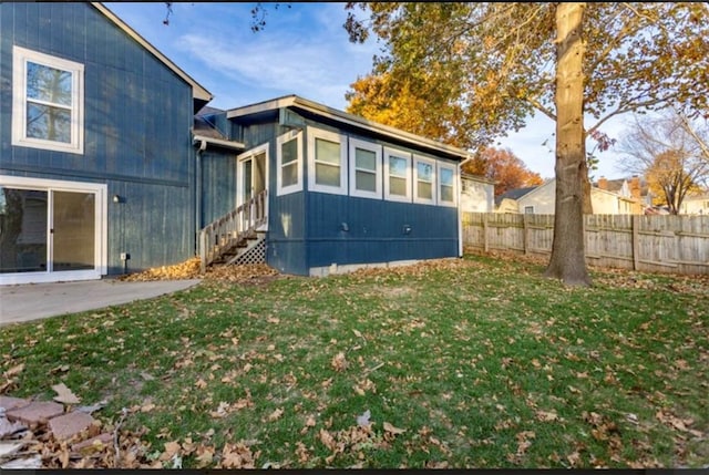 127 E Nelson Cir, Olathe, KS 66061 - view of home's exterior featuring entry steps