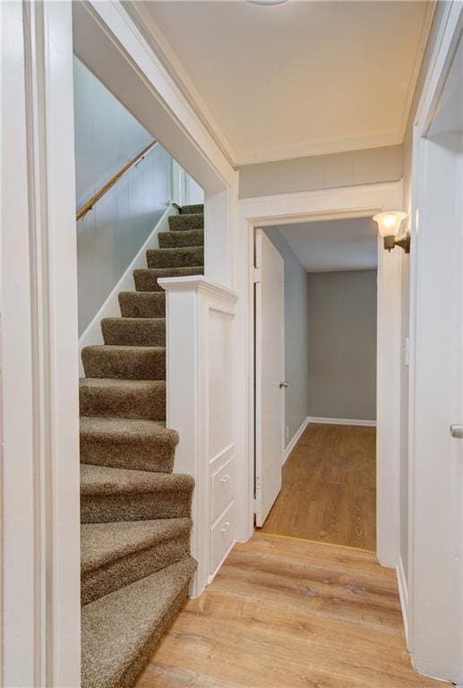 3624 Norledge Ave, Kansas City, MO 64123 - stairway featuring wood finished floors and baseboards