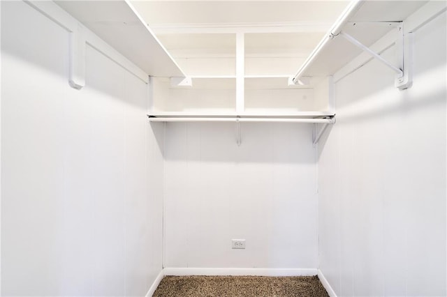 3624 Norledge Ave, Kansas City, MO 64123 - view of walk in closet