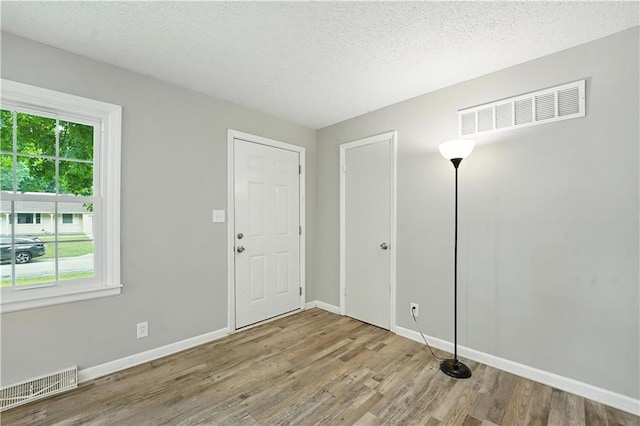 6513 N Harrison St, Gladstone, MO 64118 - photo 8