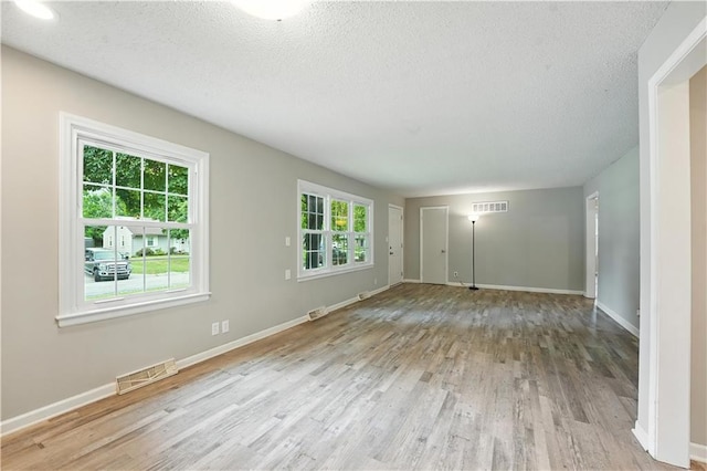 6513 N Harrison St, Gladstone, MO 64118 - photo 11
