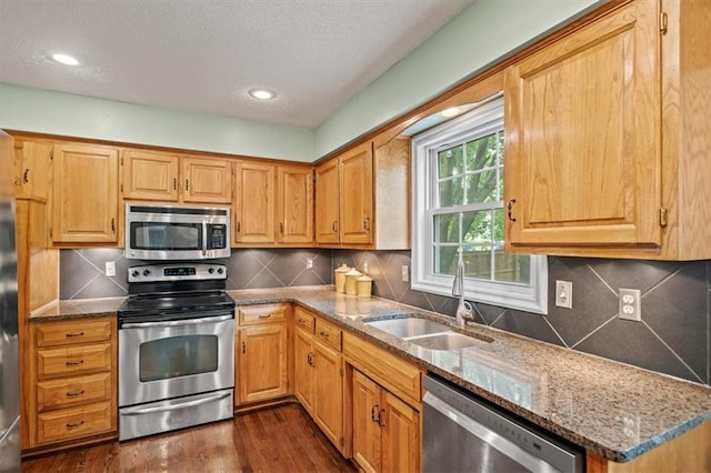 8648 Greenwood Ln, Lenexa, KS 66215 - photo 13