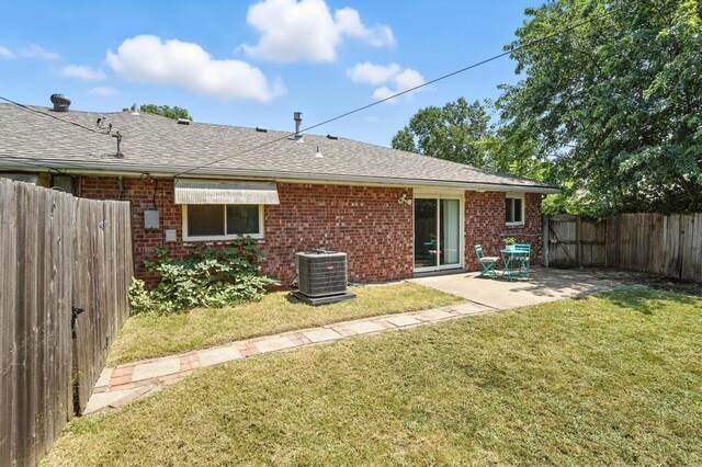 5622 N Strathbury Ave, Kansas City, MO 64151 - photo 16
