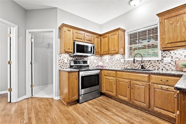 6333 Lakecrest Dr, Shawnee, KS 66218 - photo 8