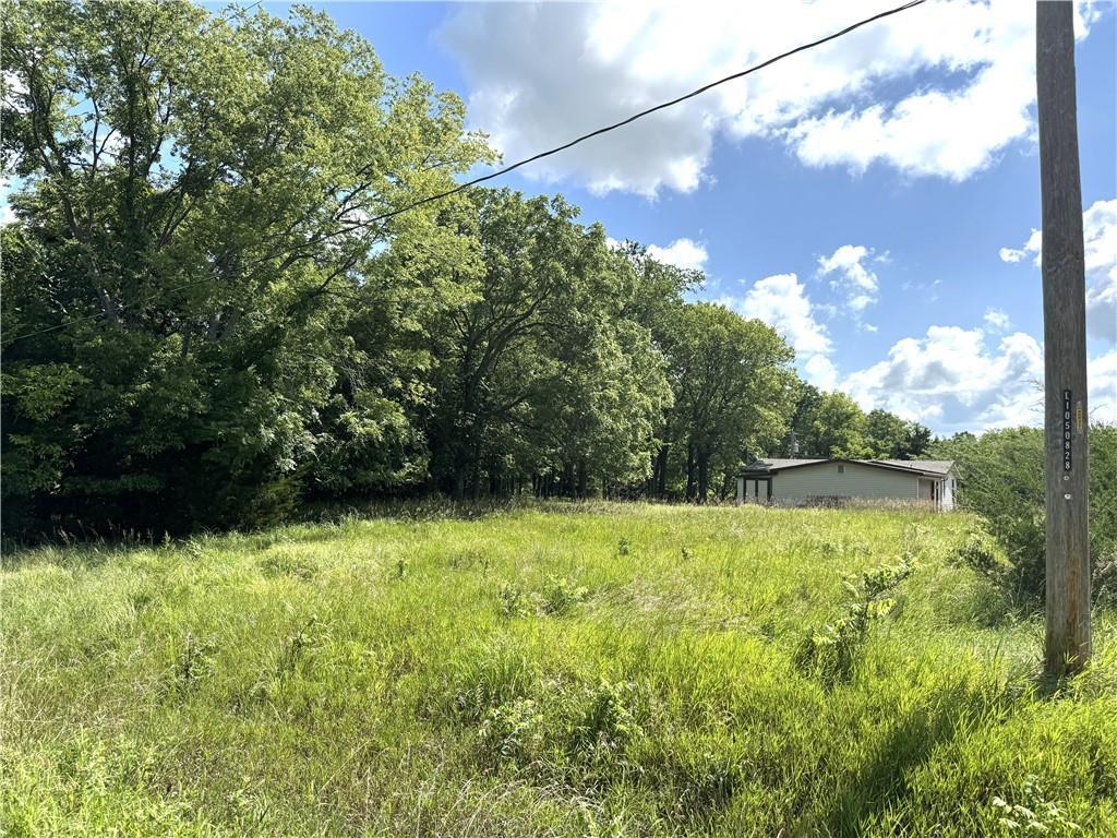 289 Sycamore Dr, Linn Valley, KS 66040